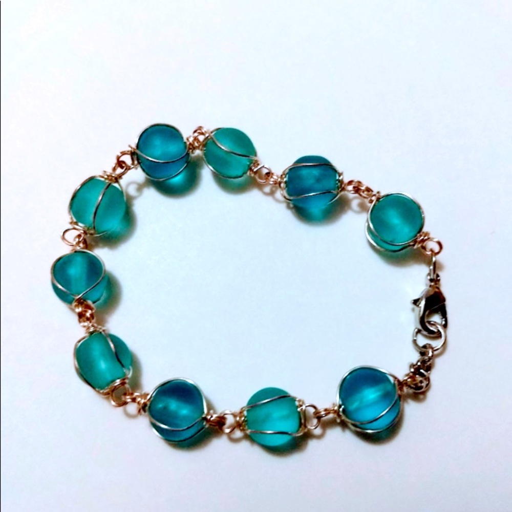 Handmade classy Seaglass bead bracelet